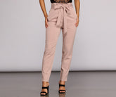 Pantalon fuselé essentiel à poches en papier